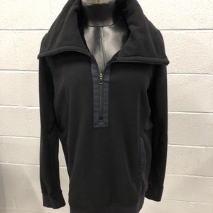Lululemon Black pullover
